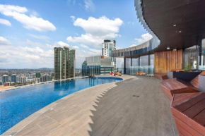 City Living! 1Bed/1Bath/1Car/Pool